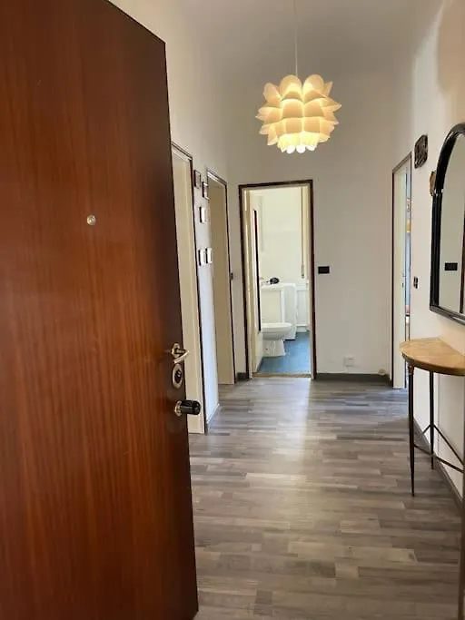 Spacious And Bright Close To Fiera And San Siro Milan