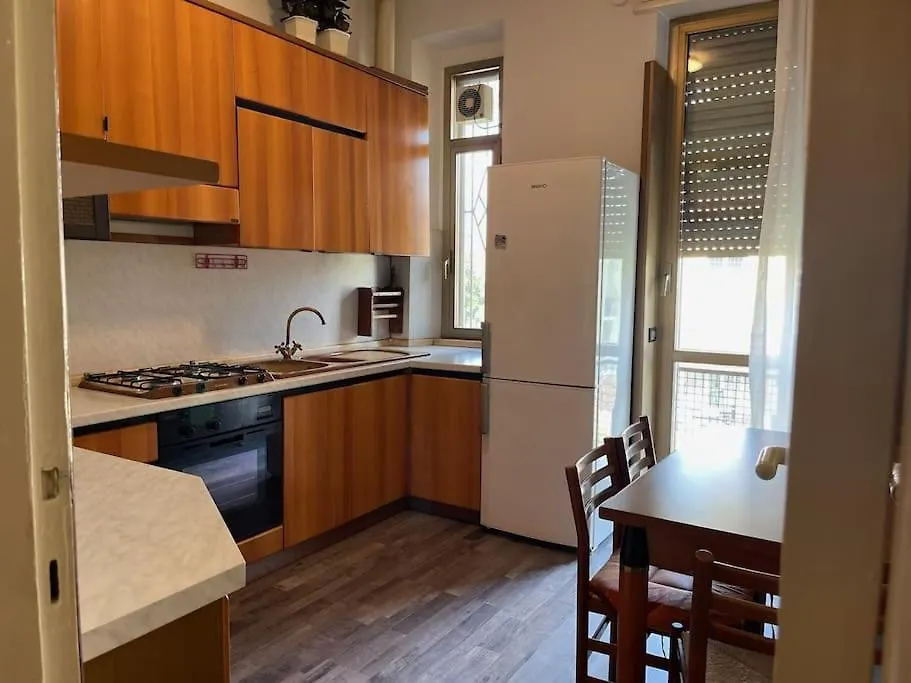 Apartment Spacious And Bright Close To Fiera And San Siro Milan Italy