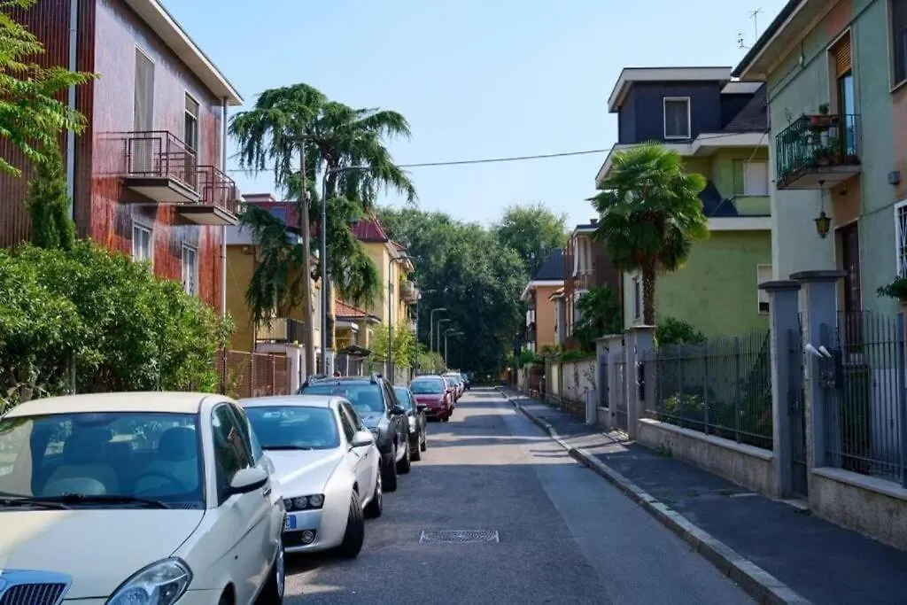 Apartment Spacious And Bright Close To Fiera And San Siro Milan