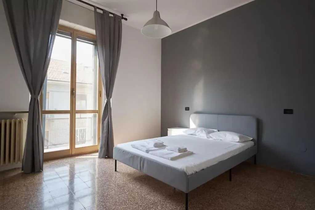 Spacious And Bright Close To Fiera And San Siro Milan