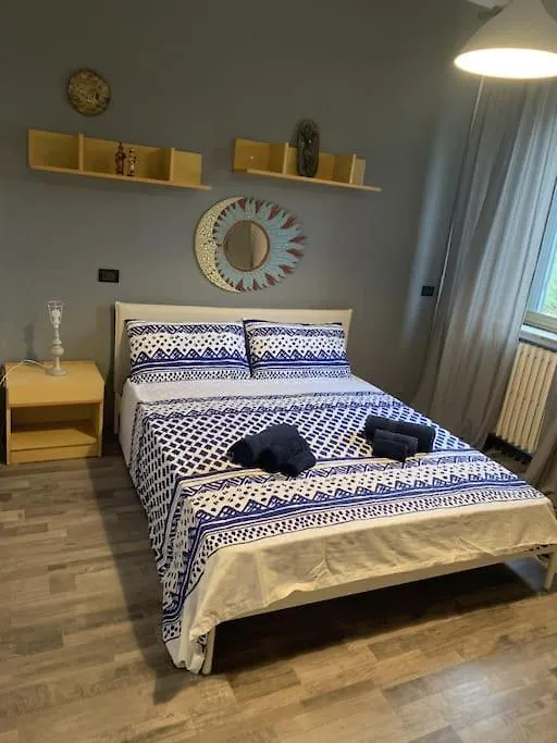 Spacious And Bright Close To Fiera And San Siro Milan Apartment
